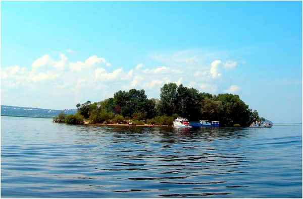 Остров Маркиз — самый посещаемый остров близ Казани